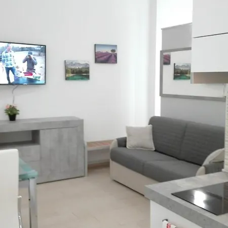 Rogoredo Apartamento *